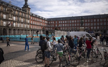 Los ‘influencers’ a los que paga Ayuso para hablar de Madrid: blogueros italianos, ‘instagramers’ americanos o referentes ingleses
