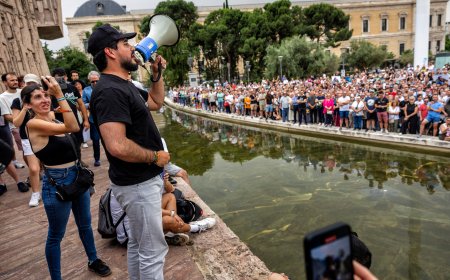 La irrupción de Alvise, el tirón de Ayuso y el fiasco de Sumar disparan a la derecha a su mejor resultado en porcentaje de voto en Madrid