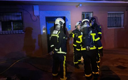 Al menos 18 intoxicados, dos de ellos hospitalizados, en el incendio de una vivienda de Getafe