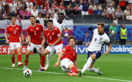 Dinamarca sonroja a la caótica Inglaterra con un empate merecido