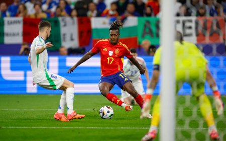 España - Italia, en directo | La Roja supera a la selección italiana en un gran partido y se clasifica para octavos como primera de grupo
