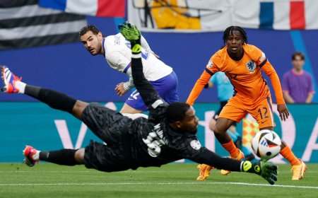 Países Bajos - Francia, en directo | Ni la selección francesa ni Holanda logran abrir el marcador en un partido abierto