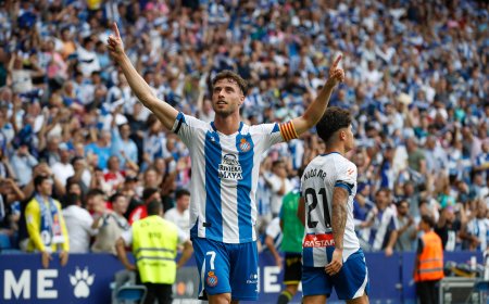 Espanyol - Real Oviedo, el ascenso a Primera, en directo | Jofre: “Sabiamos que era dificil, pero con el apoyo de la gente lo hemos conseguido”