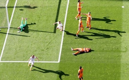 Países Bajos - Austria, en directo | Los austriacos sorprenden y se marchan al descanso con ventaja ante la ‘oranje’