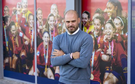Markel Zubizarreta deja su cargo como director de fútbol femenino de la federación