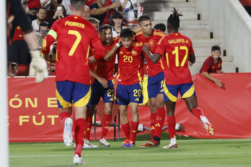 España - Irlanda del Norte, en directo | Oyarzabal anota el quinto gol para España en Son Moix