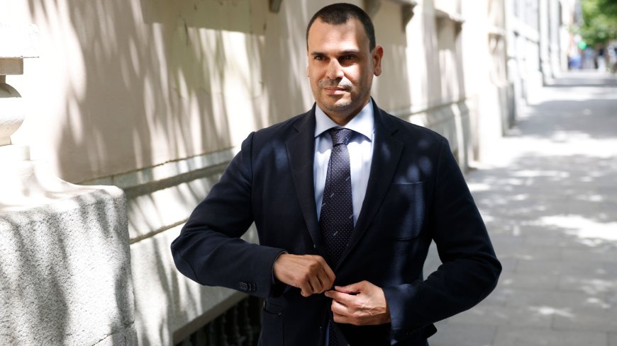 La pareja de Ayuso demanda al Ayuntamiento de Madrid por la supuesta filtración del expediente de las obras de su piso