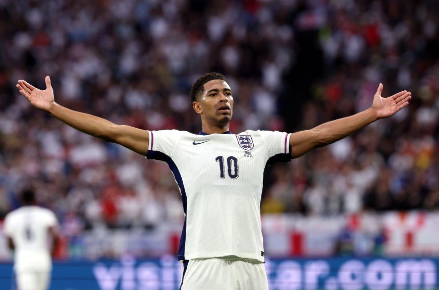 Serbia - Inglaterra, en directo | El combinado inglés se impone al descanso, gracias a un gol de cabeza de Bellingham