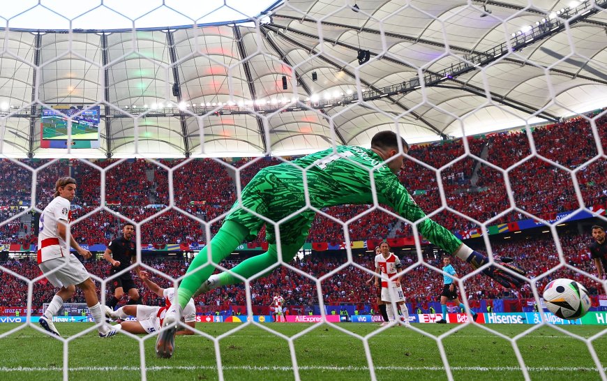 Albania pone contra las cuerdas a Croacia