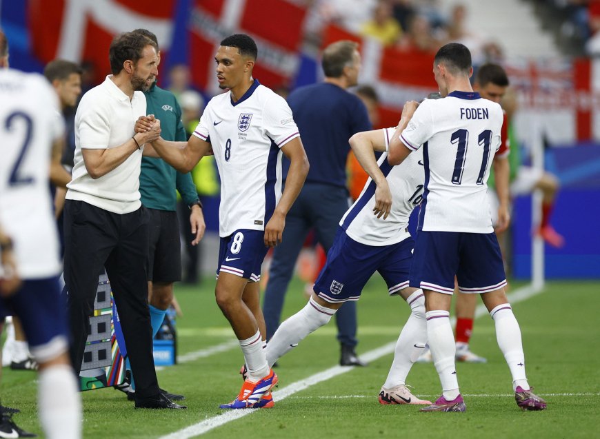 Inglaterra no se encuentra y Southgate se autoinculpa