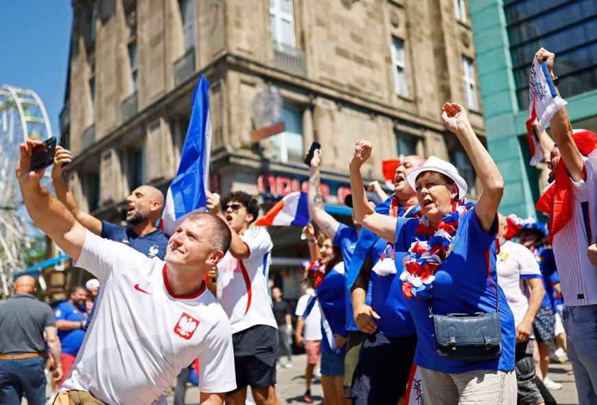 Francia - Polonia, en directo | La selección francesa busca una victoria que la coloque como primera del grupo D