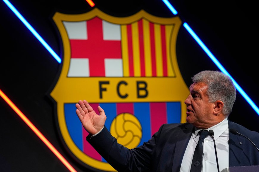 El Barça se da más tiempo para cerrar las cuentas y poder invertir en fichajes