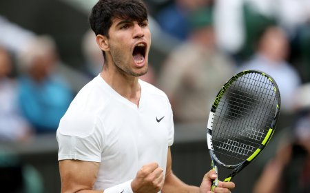 Alcaraz suda de lo lindo para apear a Tiafoe en la tercera ronda de Wimbledon