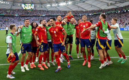 España sobrevive en el alambre y tumba a Alemania
