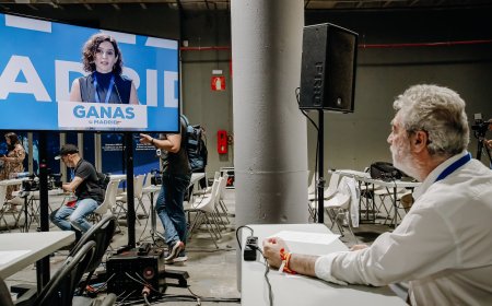 Más Madrid lleva al Constitucional el veto del PP de Ayuso a que comparezca MAR por presionar a periodistas y a auditar los contratos de Quirón