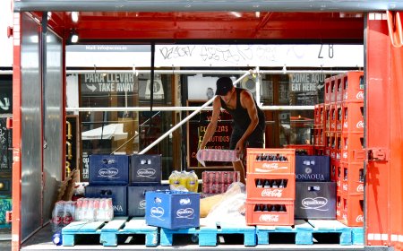 Ganarse el pan a 40 grados: “Esto es ilegal, pero a las empresas se la suda, literalmente”