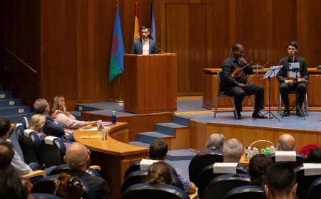 El PP de Almeida se niega a cambiar el nombre de la calle del Marqués de la Ensenada por calle del Pueblo Gitano