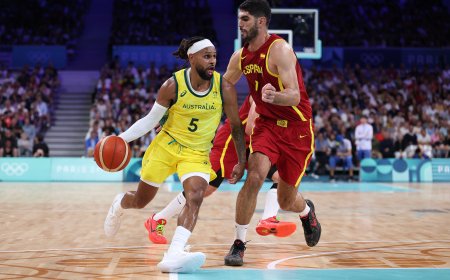 Australia derrumba a España en el arranque del baloncesto
