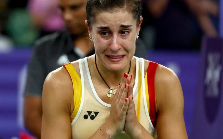 Carolina Marín se rompe la rodilla en París cuando acariciaba la final olímpica de bádminton