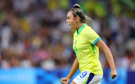 Brasil - España, la semifinal de fútbol femenino en directo | La selección femenina de fútbol se marcha al descanso perdiendo ante Brasil