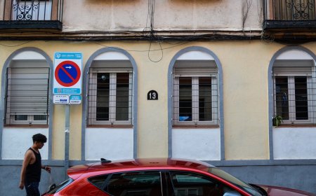 ¿Cuántas casas a pie de calle hay en Madrid? Uno de cada diez locales es ya una vivienda en Hortaleza, Puente de Vallecas y Latina