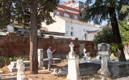 Los cementerios, gasolineras o discotecas ya no devalúan la vivienda: “Da igual si ponen una central nuclear al lado, el piso se vende”