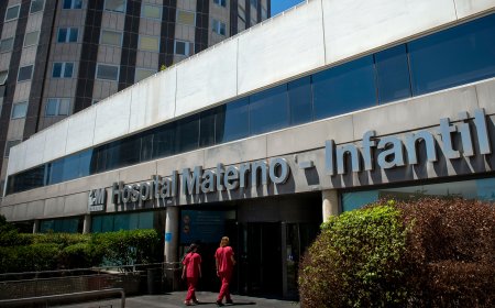 Madrid pagará 270.000 euros para acreditar a seis hospitales que tratan el cáncer y lo vende como un triunfo frente al Gobierno