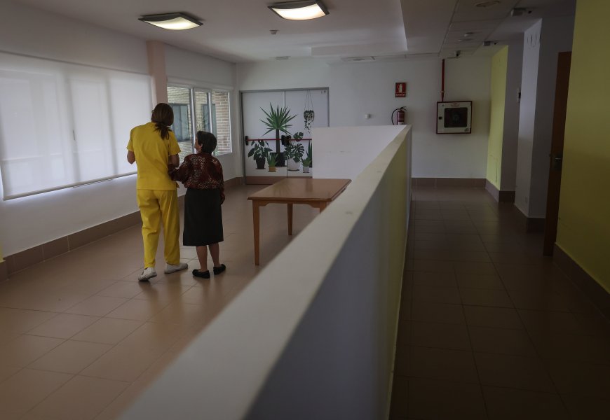 Cómo calcular el número de empleados para un cuidado digno en residencias