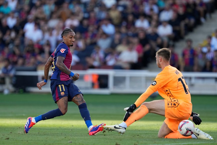 Raphinha, de la angustia con Xavi a la felicidad con Flick