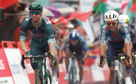 Kaden Groves, de tres en tres triunfos en la Vuelta a España