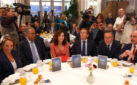 Ayuso pide a los barones que “la falta de médicos, el problema migratorio y el económico” se traten entre todos y no a solas con Sánchez