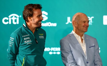 Adrian Newey tiene más tiempo que Alonso