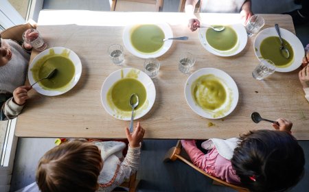 Padres que solicitaron becas de comedor para varios hijos critican que solo recibieron la ayuda para uno de ellos