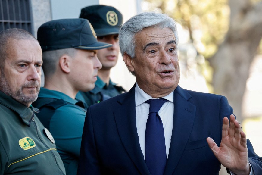 El juez deniega la cautelar a Pedro Rocha y queda inhabilitado por dos años para presidir la Federación Española de Fútbol