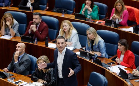 El ‘yo acuso’ de Lobato a Ayuso: “Boicotea la ley de vivienda, deja tirados a los jóvenes y es la peor en gestión del bono alquiler”