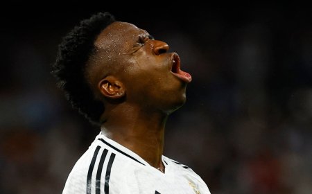 La Audiencia de Sevilla reabre la causa por insultos racistas a Vinicius en el Estadio Benito Villamarín