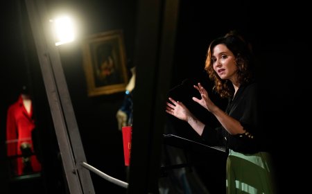 La oposición, frente al reto de combatir el fenómeno Ayuso