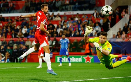 Danjuma retuerce al Slovan Bratislava y le da la primera victoria al Girona en Europa