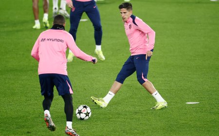 PSG - Atlético de Madrid, en directo | De Paul, Witsel y Gallagher vuelven al once del Atlético