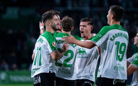 La ilusión por el Racing resucita en Santander: “Económicamente aún arrastramos aquella época de Piterman y Ali”