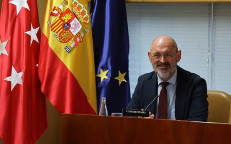 El rector de la Complutense reprende a Ayuso por “desmerecer” a la universidad y reducirla a una “caricatura ideológica”