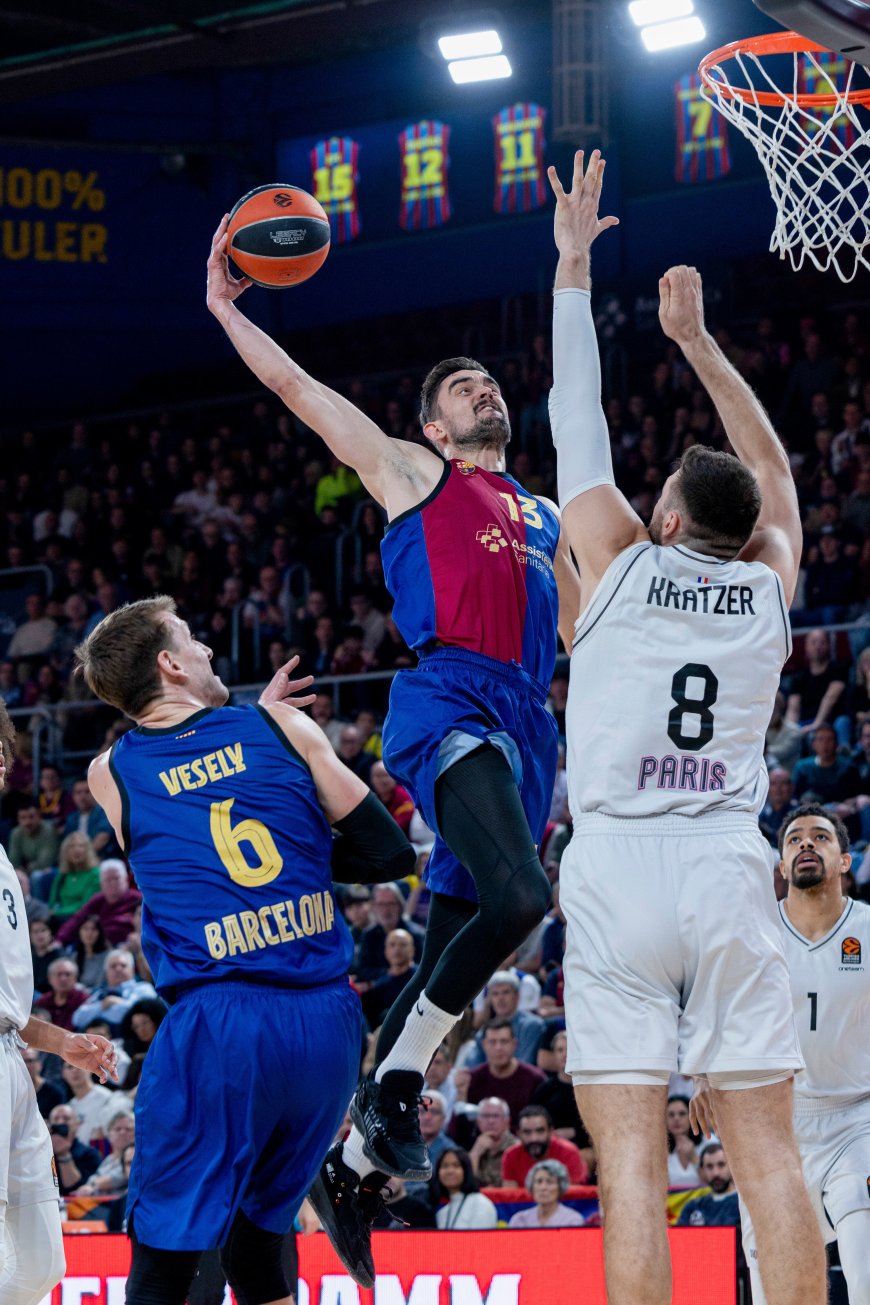 El Barcelona se enreda ante el París