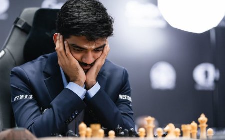 Gukesh no encuentra el golpe ganador en el 8º asalto y siguen las tablas en el Mundial de ajedrez