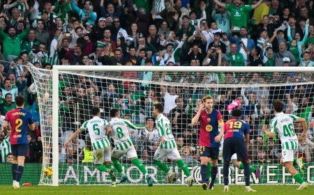 El Barça de Flick pasó a ser el Barça de Lamine y los azulgrana solo logran el empate ante el Betis
