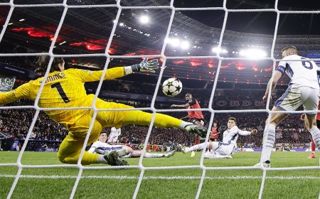 El PSG sale del pozo y el Bayer rompe la imbatibilidad del Inter