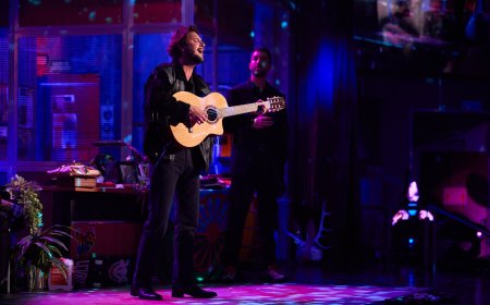 Manuel Carrasco cuenta en ‘La Revuelta’ que tiene que pagar casi 400.000 euros en multas por sus conciertos del Bernabéu