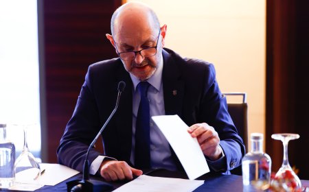 Rafael Louzán, condenado por prevaricar, fía la estabilidad del fútbol español a ganar su recurso en el Supremo