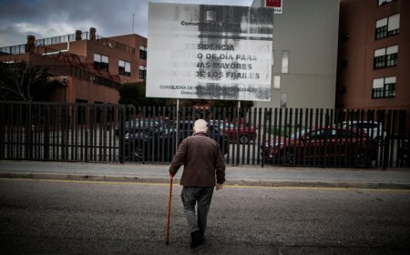 El Supremo da la razón a Ayuso en su negativa a convertir residencias en centros médicos en la pandemia