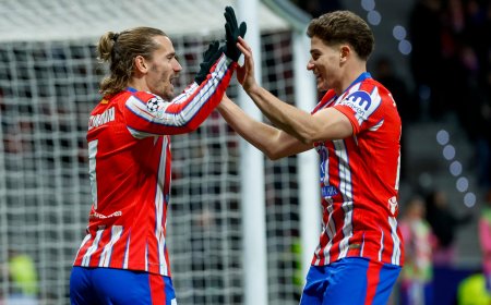 Julián Alvarez y Griezmann, bajo la manta corta de Tim para asaltar el liderato del Barcelona