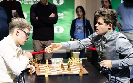 Carlsen firma su peor comienzo en un Mundial de Ajedrez Rápido